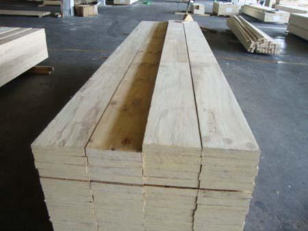 首页 供应产品 异形木材加工 贵州异形木材     将各种木材加工成异形